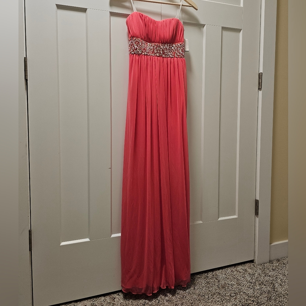 Elegant Coral Strapless Gown